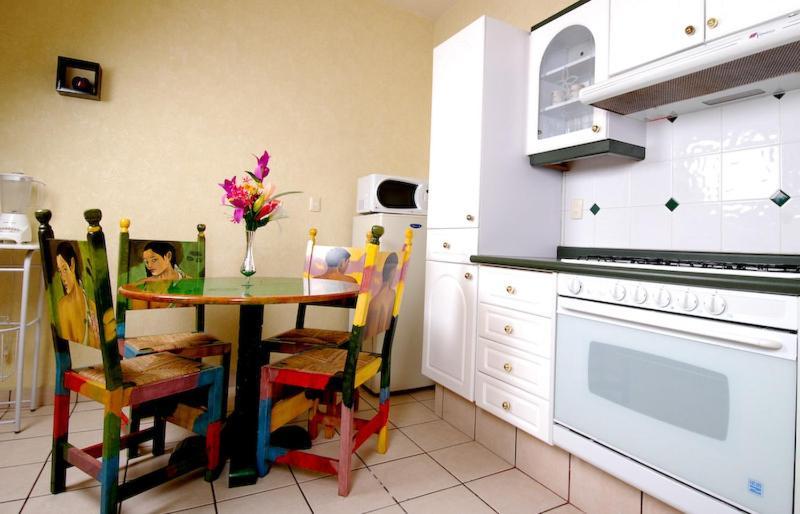 Hotel & Suites Galeria Morelia Zimmer foto